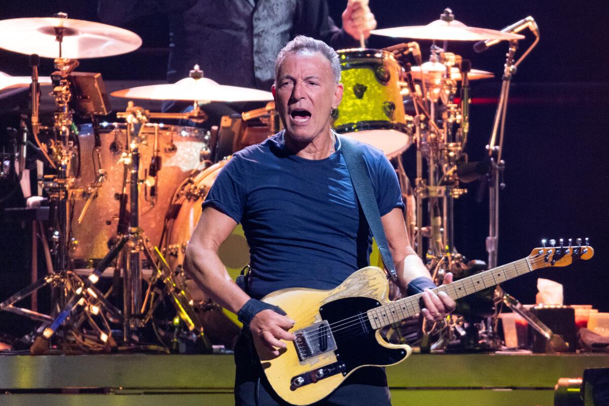 Bruce Springsteen and The E Street Band confirm their first San